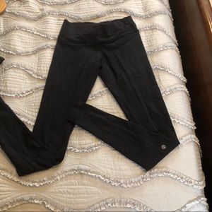 LULULEMON BLACK LEGGINGS